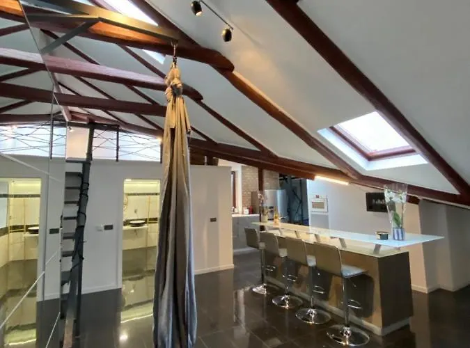 Appartamento Penthouse Centar *