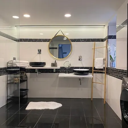 Penthouse Centar غييكا